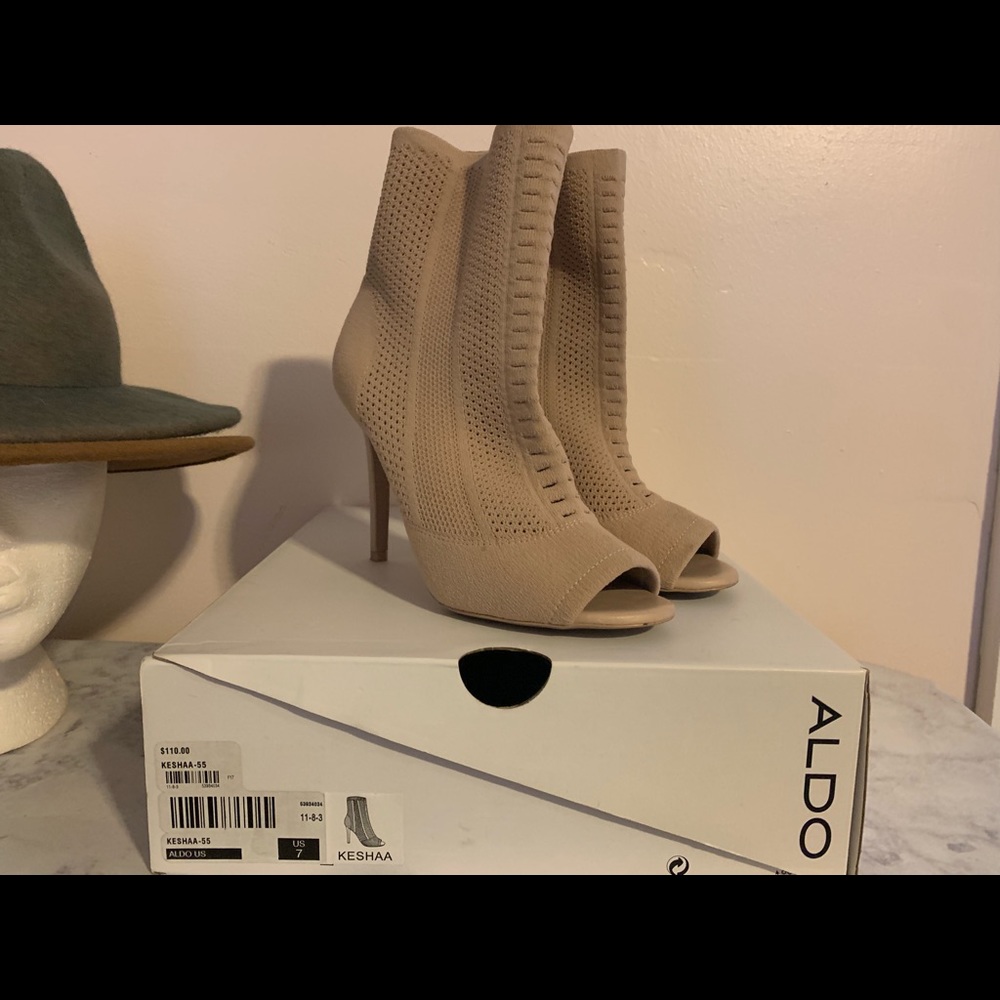 Open toe heels - Picture 2 of 5